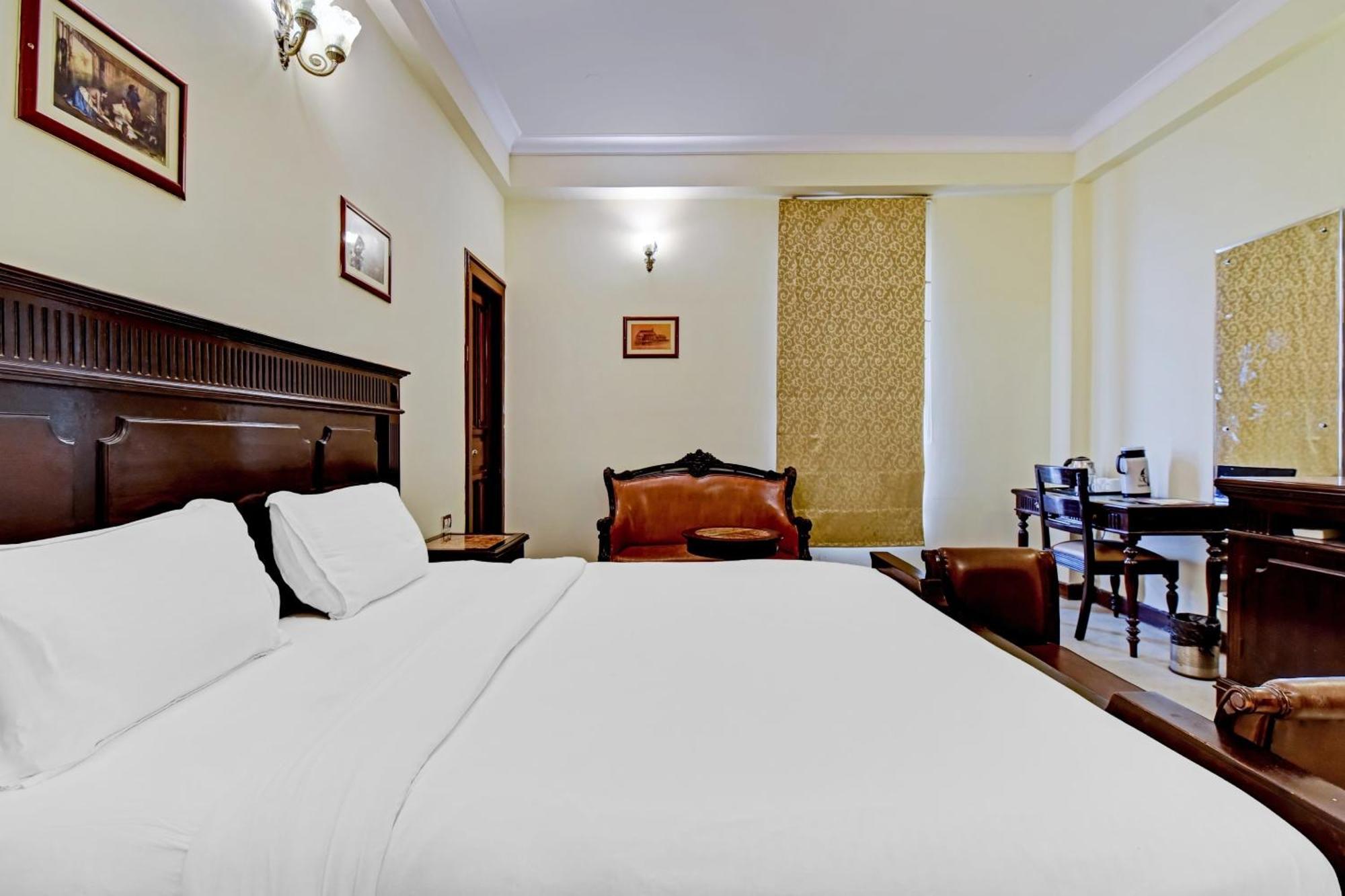 Collection O Hotel Four Boutique Kukas Kültér fotó